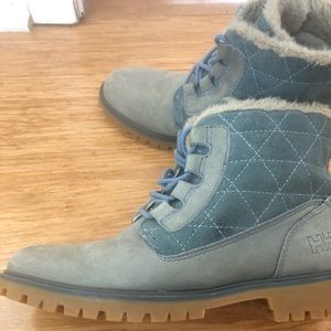 Helly Hansen Vega lace up fur lined suede boots 6